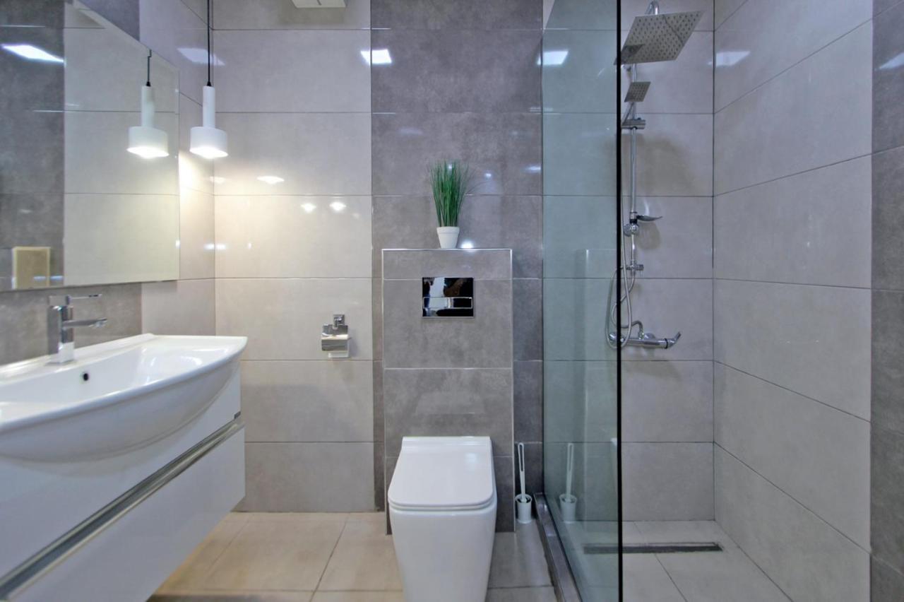 Appartment Lux, 2 Bedroom Yerevan Exterior photo