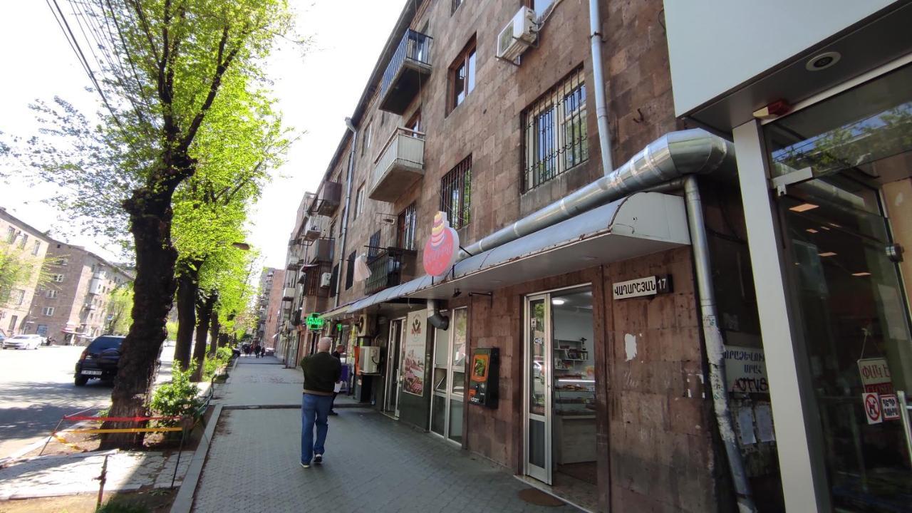Appartment Lux, 2 Bedroom Yerevan Exterior photo