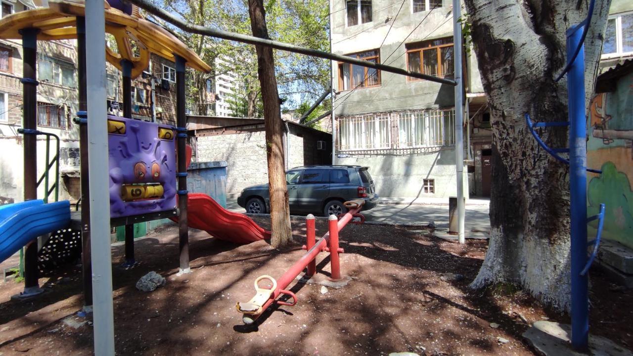 Appartment Lux, 2 Bedroom Yerevan Exterior photo